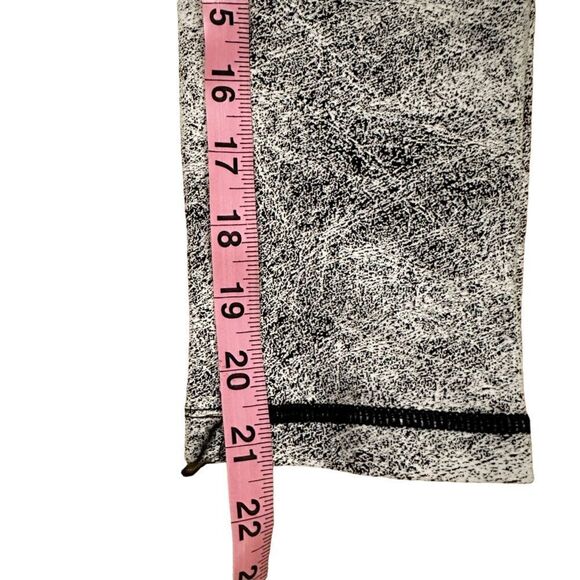Vm-mv work out leggings ~ Missing size/care tag ~ size XS - Picture 6 of 11